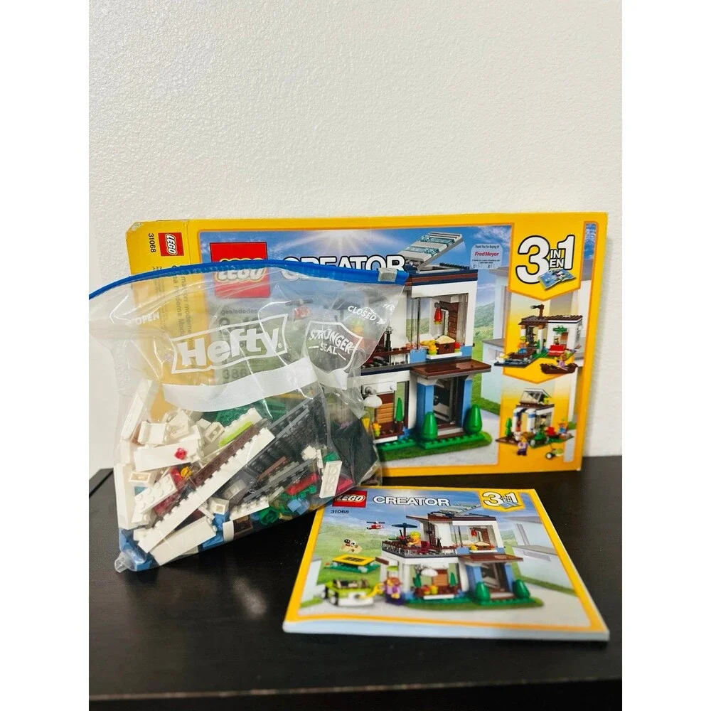 LEGO Creator Modular Modern Home 31068 Retired 3-in-1 386pcs Complete w/Booklet